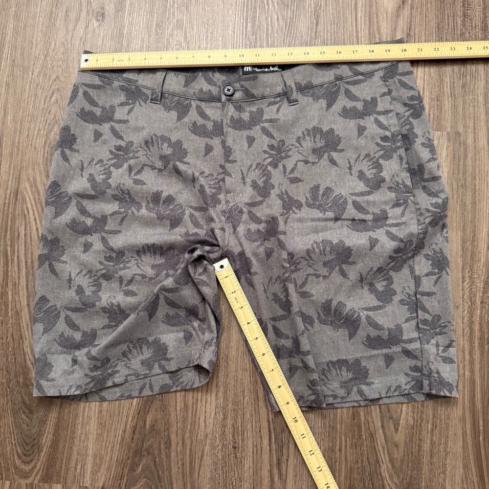 Travis Mathew Mens Floral Print Golf Shorts Size 40 Gray Performance Stretch - Picture 4 of 7